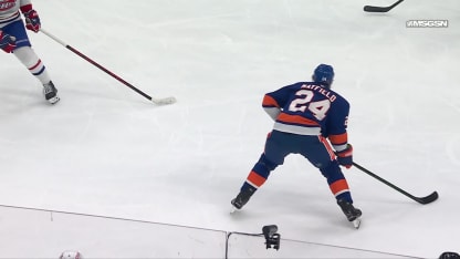 MTL@NYI: Cizikas scores goal against Jacob Fowler