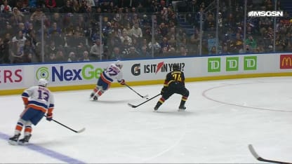 NYI@VAN: Duclair scores goal against Kevin Lankinen