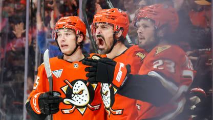 Kreider tips home the equalizer late in 3rd