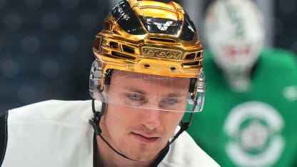 DAL roope hintz gold helmet