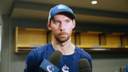 POSTGAME | M. Pettersson at Blackhawks