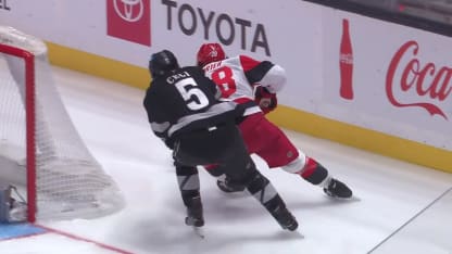 CAR@LAK: Staal scores goal against Anton Forsberg