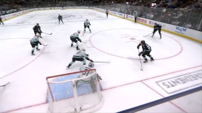 SEA@UTA: Grubauer with a great save against Michael Carcone