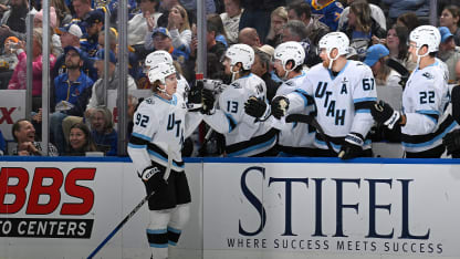 Cooley completa el Hat-Trick