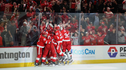 32 týmů ve 32 dnech Detroit Red Wings