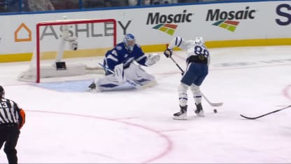 TOR@TBL: Vasilevskiy with a great save against William Nylander