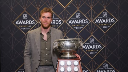 EDM Connor McDavid art ross trophy