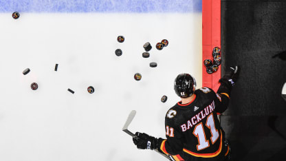 Photo Gallery - Flames vs. Blackhawks 27.01.24