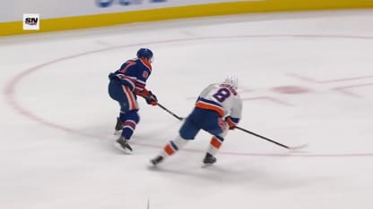 McDavid anota con uno más