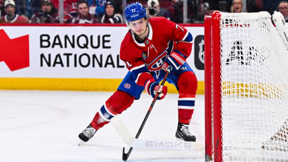 Evans capitalizes on miscue behind net