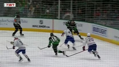 MTL@DAL: Montembeault with a great save against Sam Steel