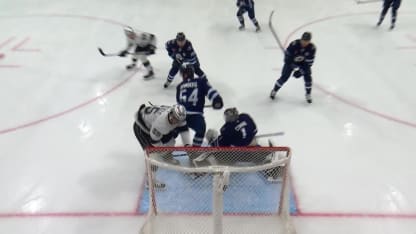 LAK@WPG: Byfield scores goal against Eric Comrie