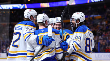 buffalo sabres första seger 2025 26
