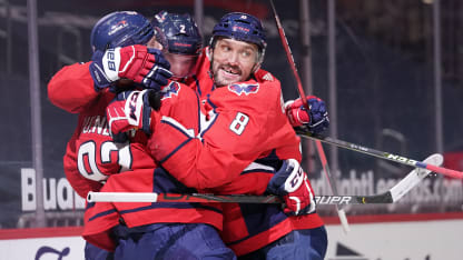 OvechkinHugs330