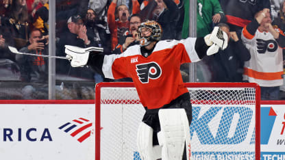 Straffspecialisten Samuel Ersson ledde Philadelphia Flyers till ny seger