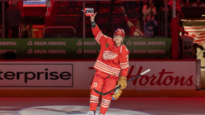 Lucas Raymond nådde 100 mål i NHL med Detroit Red Wings