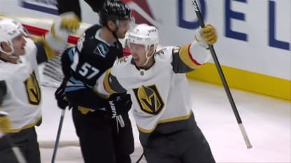 VGK@UTA: Hutton scores goal against Karel Vejmelka