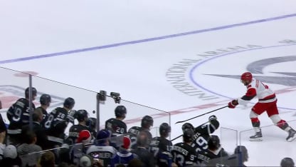 CAR@TBL: Guentzel scores empty-net goal