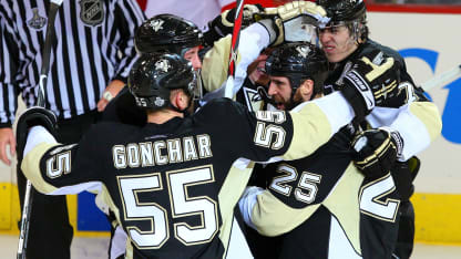 2009 Final G3 Talbot empty netter celebration