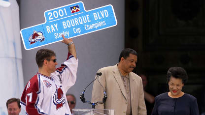 BOURQUE_RAY_8445621_2001_COL_StanleyCup_Parade_2568x1444