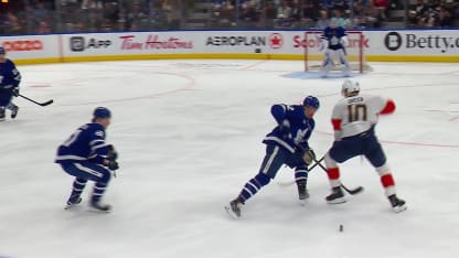 FLA@TOR: Samoskevich scores goal against Joseph Woll