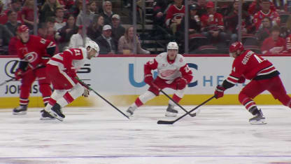 Blake et Gotisbehere font la paire