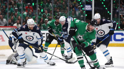 BLOG: LA might be scene of Lowry return