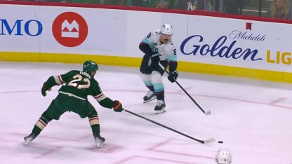 Larsson surprend Wallstedt de l'enclave