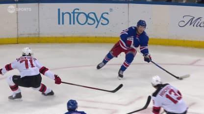 Gavrikov enfile l'aiguille