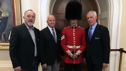 Stanley Cup Bryan Trottier Dave Keon Ceremonial Guard Mike Bossy