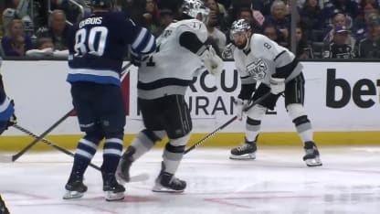 Doughty double l'avance