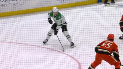 Steel se sacrifie pour le but