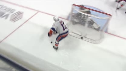 NYI@CBJ: Mayfield scores goal against Jet Greaves