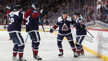 Brindley sweeps home rebound for lead