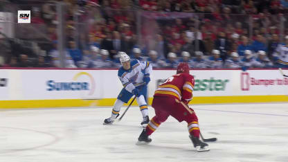 Holloway bat Cooley à 2-contre-1