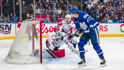 Un vol de Thompson contre Nylander