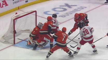 Hall marque sur le retour