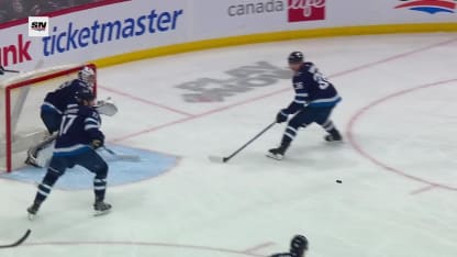 TOR@WPG: Matthews scores goal against Connor Hellebuyck