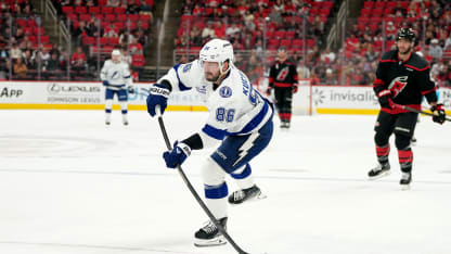 Kucherov completa el Hat-Trick