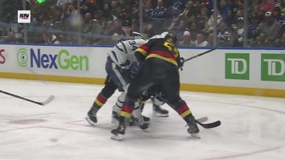 TOR@VAN: Domi scores goal against Nikita Tolopilo