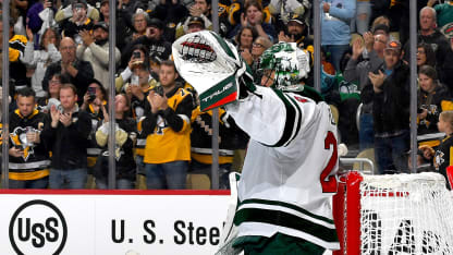 Fleury gets ovation in Pittsburgh