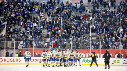 Buffalo Sabres gewinnen das NHL Heritage Classic gegen die Toronto Maple Leafs