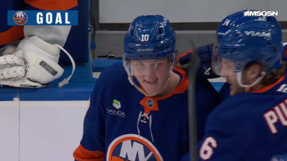 NYR@NYI: Holmstrom scores empty-net goal