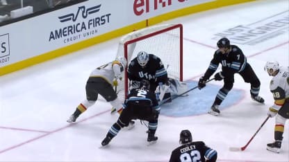 VGK@UTA: Hertl scores PPG against Karel Vejmelka