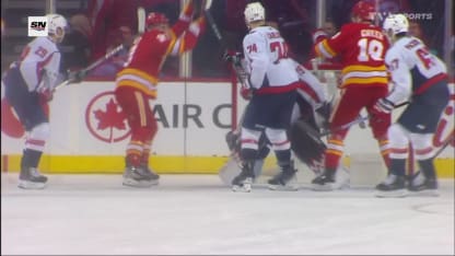 Rooney inscrit les Flames au tableau