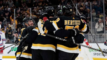 Cinco Encendidos y Cinco Fríos: Boston Bruins y Carolina Hurricanes retoman la punta