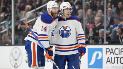 Evan Bouchard stannar i Edmonton Oilers siktar mot Stanley Cup