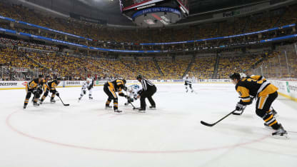 Sharks Penguins faceoff
