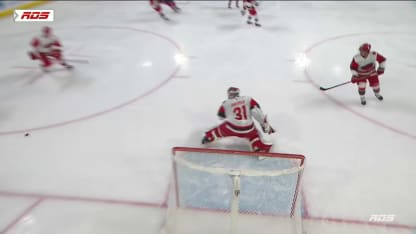 Cole Caufield marque un but c. les Hurricanes de la Caroline