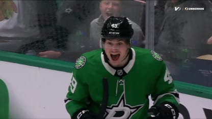 CHI@DAL: Hryckowian scores goal against Arvid Soderblom